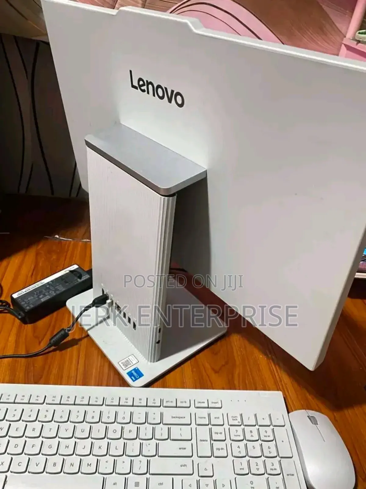 New Desktop Computer Lenovo ThinkCentre 24 16GB Intel Core i5 SSD 1T