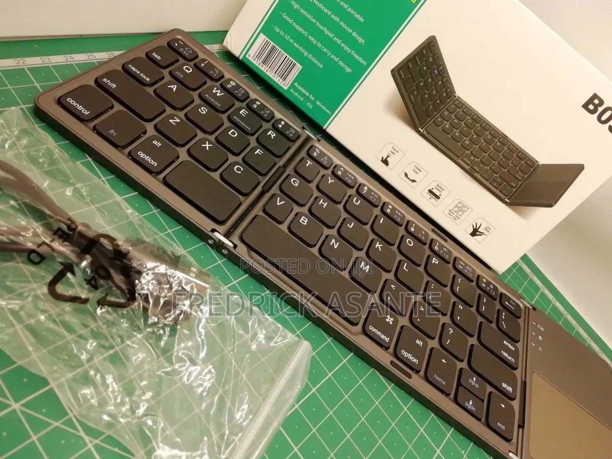 B033 Tri-Fold Bluetooth Keyboard With Touchpad