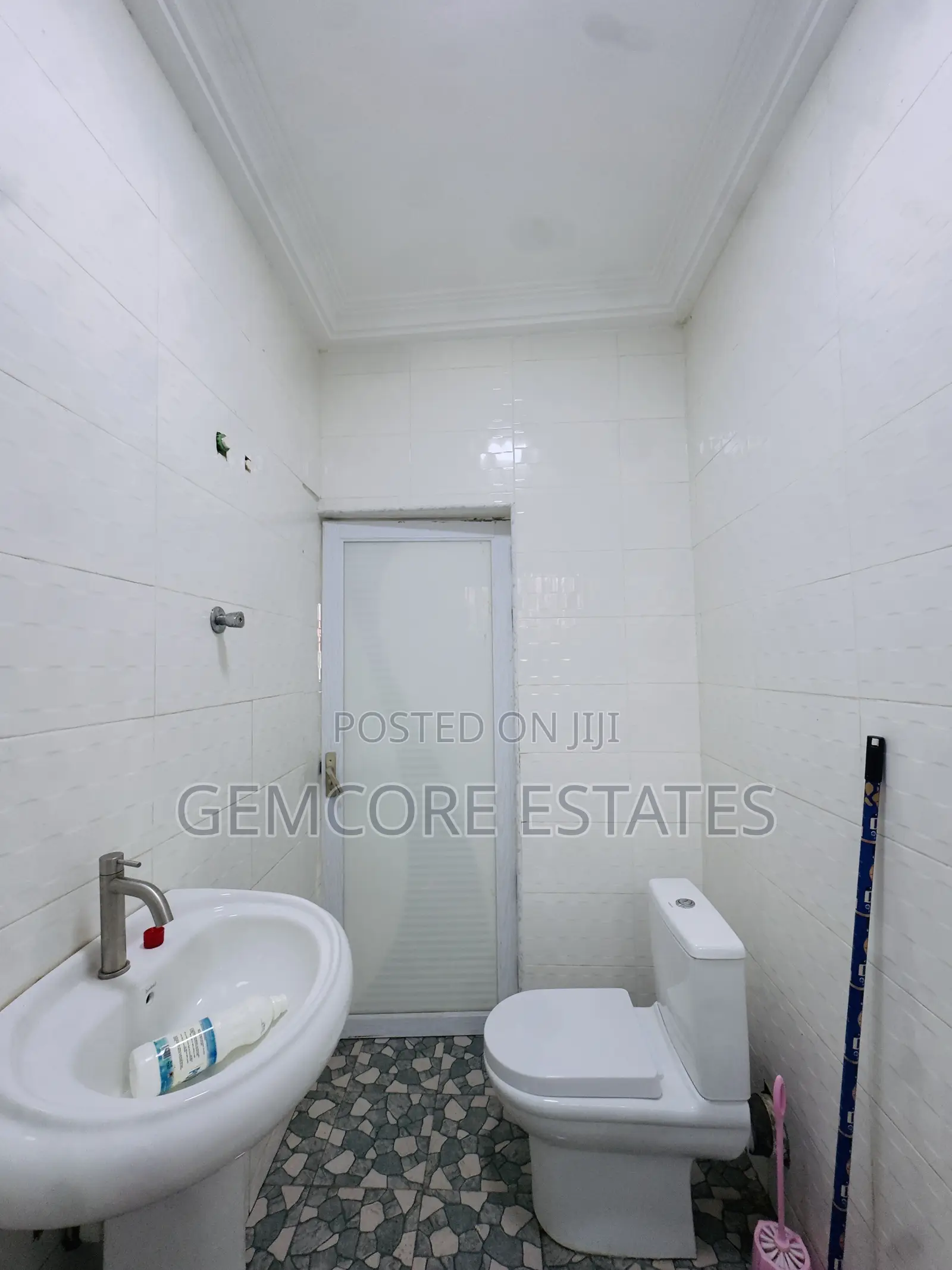 2bdrm Apartment in East Legon Hills, Ashaley Botwe for rent
