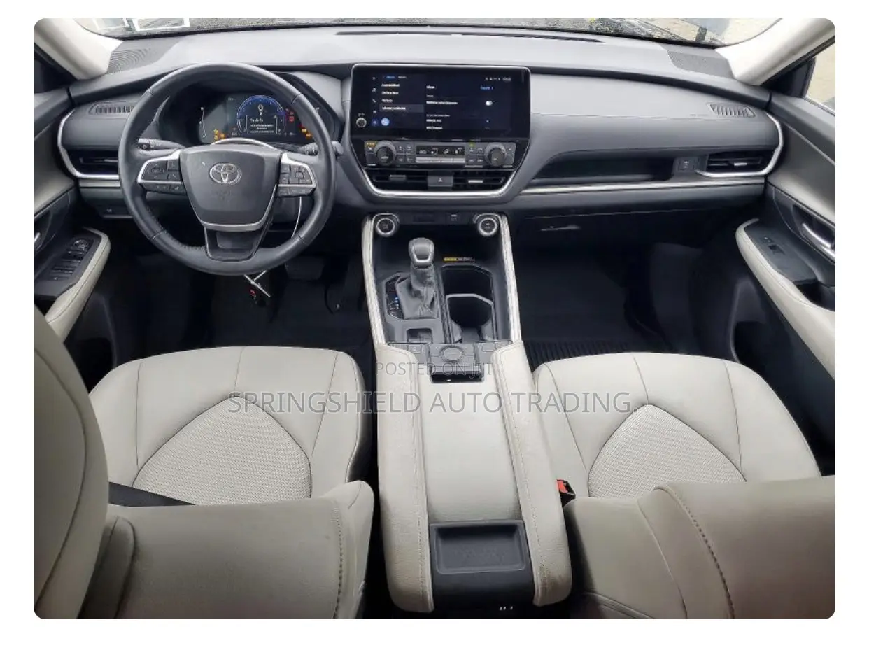 Toyota Highlander 2024 Black
