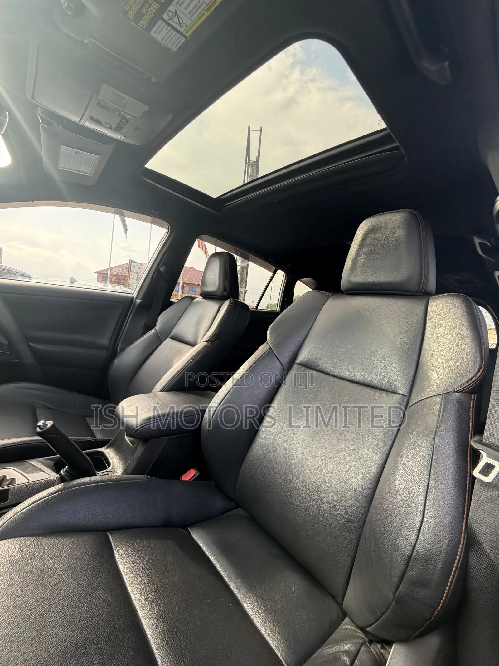 Toyota RAV4 SE 4dr SUV AWD (2.5L 4cyl 6A) 2018 White