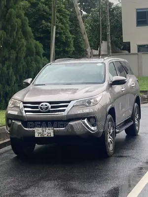 Toyota Fortuner 2.7 RWD 2021 Brown