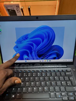 Laptop Dell Latitude 7390 8GB Intel Core i5 SSD 256GB