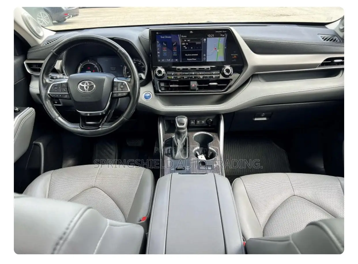 Toyota Highlander 2021 Blue