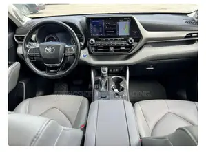 Toyota Highlander 2021 Blue