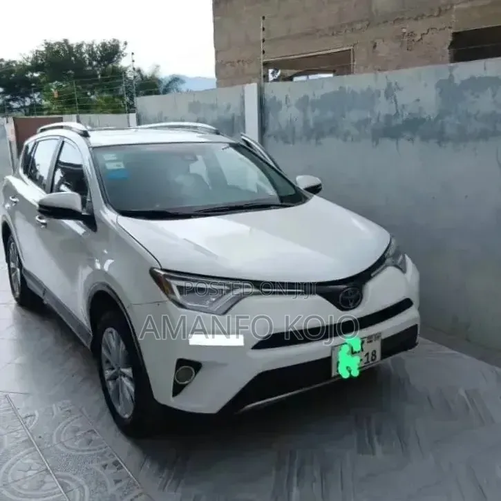 Toyota RAV4 2016 White