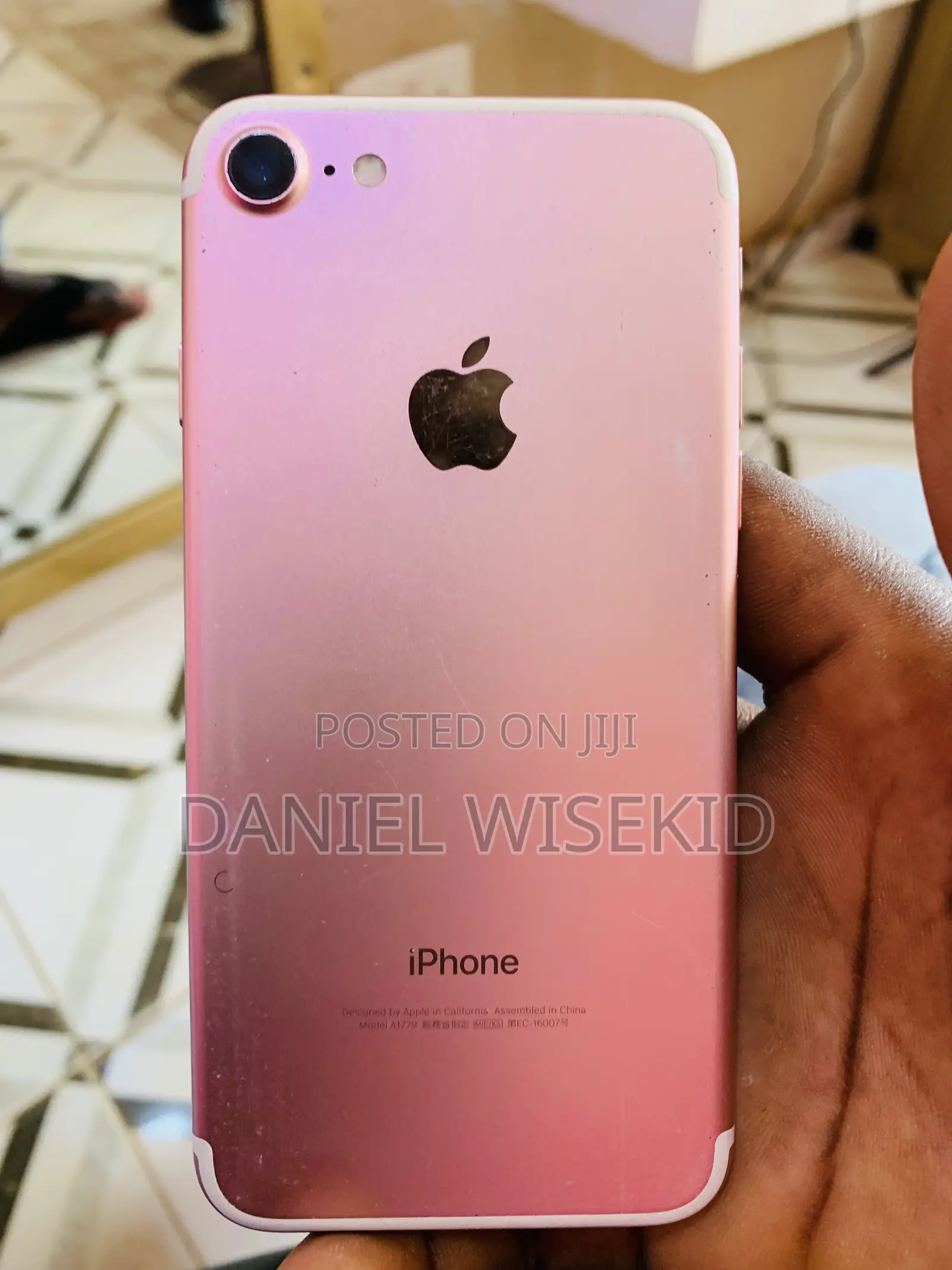 Apple iPhone 7 128 GB Gold