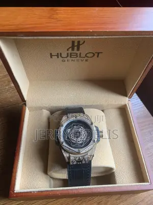 Luxury Watches – Audemars Piguet Hublot With Original Boxes