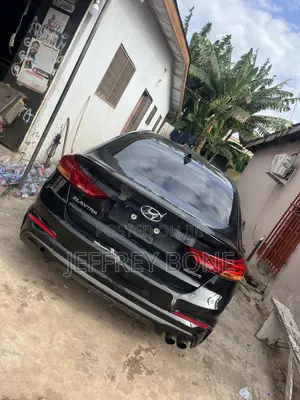 Hyundai Elantra Sport Sedan FWD (1.6L 4cyl 6M) 2017 Black