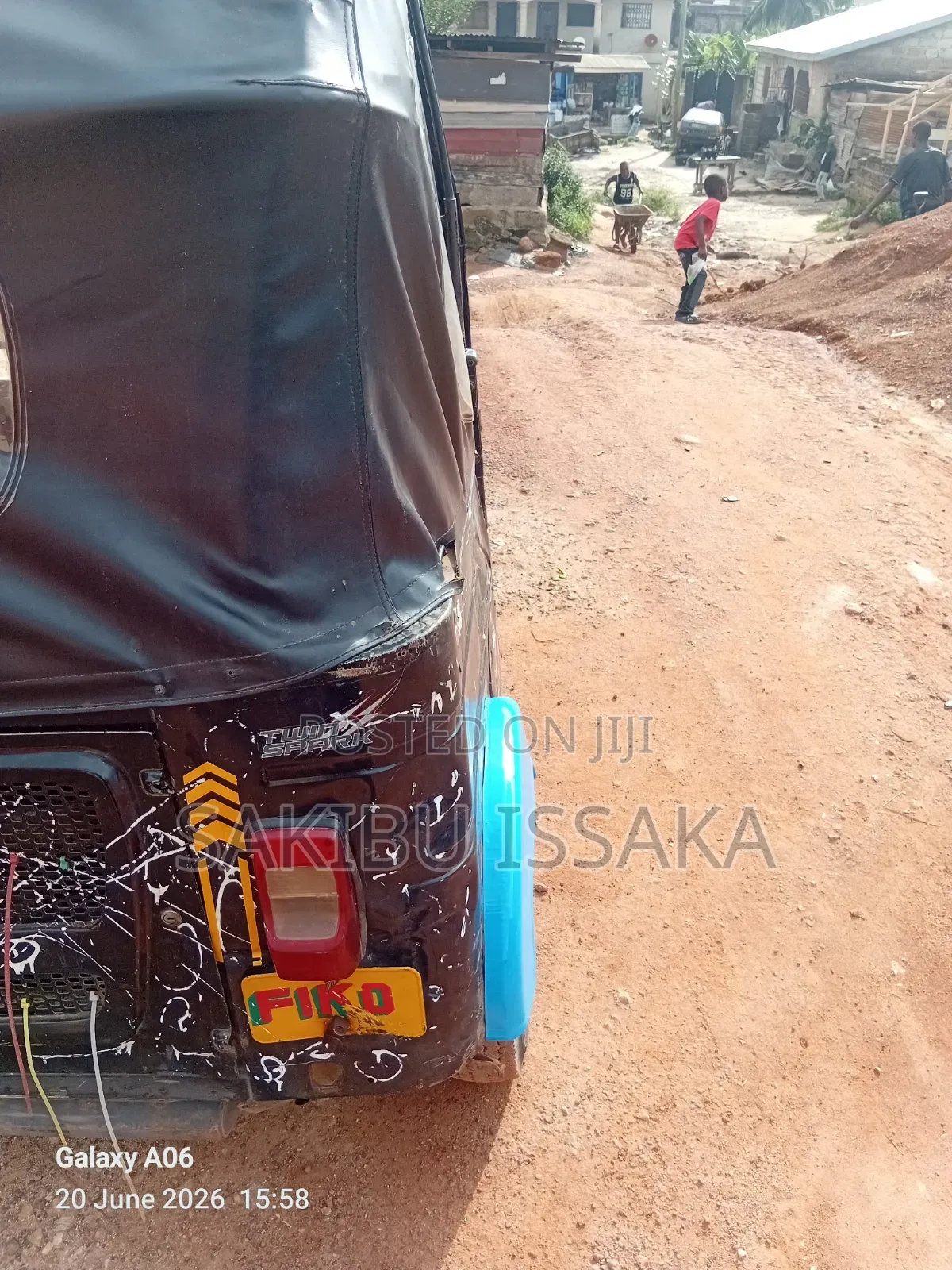 Bajaj RE 2023 Black