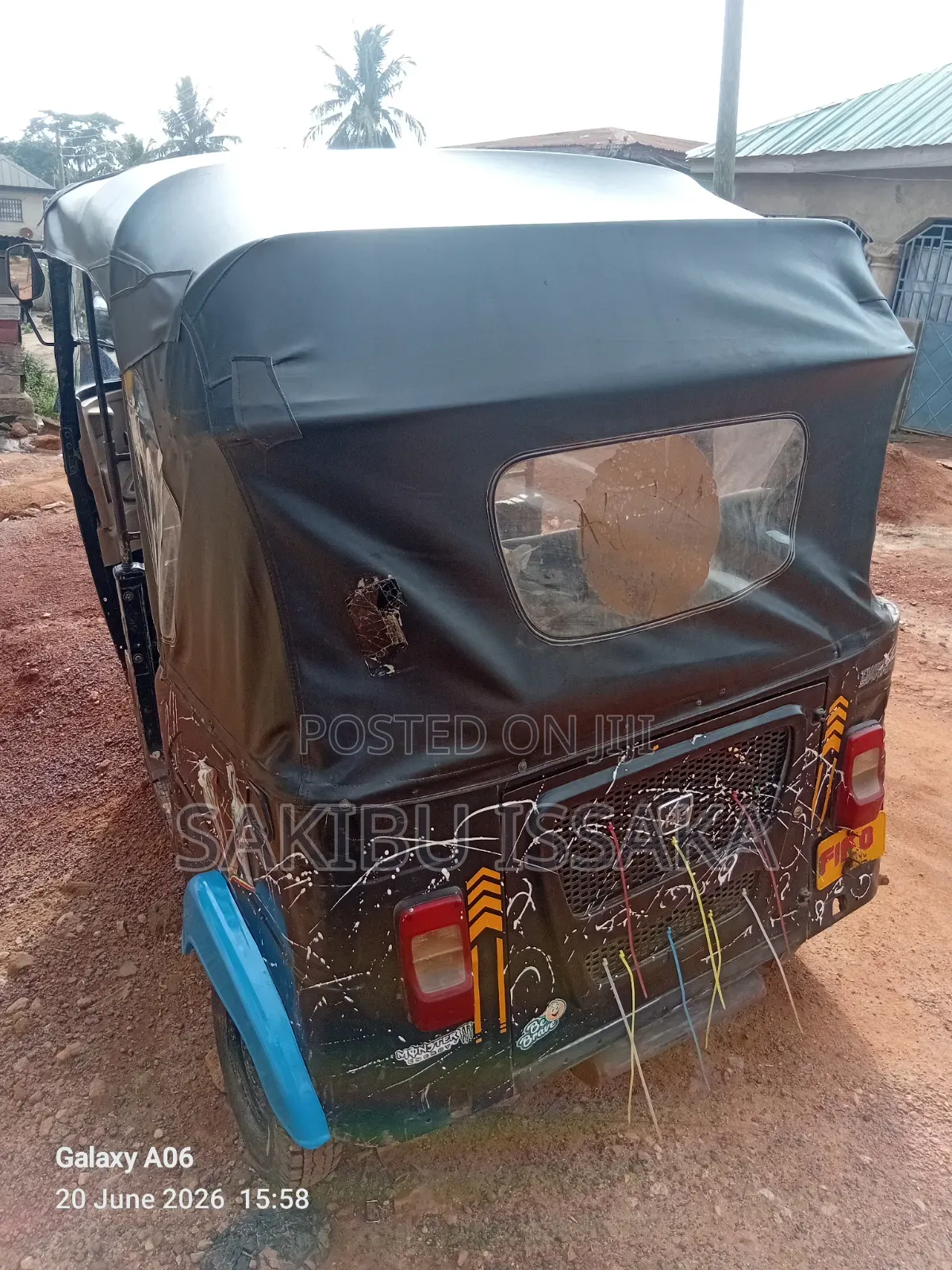 Bajaj RE 2023 Black