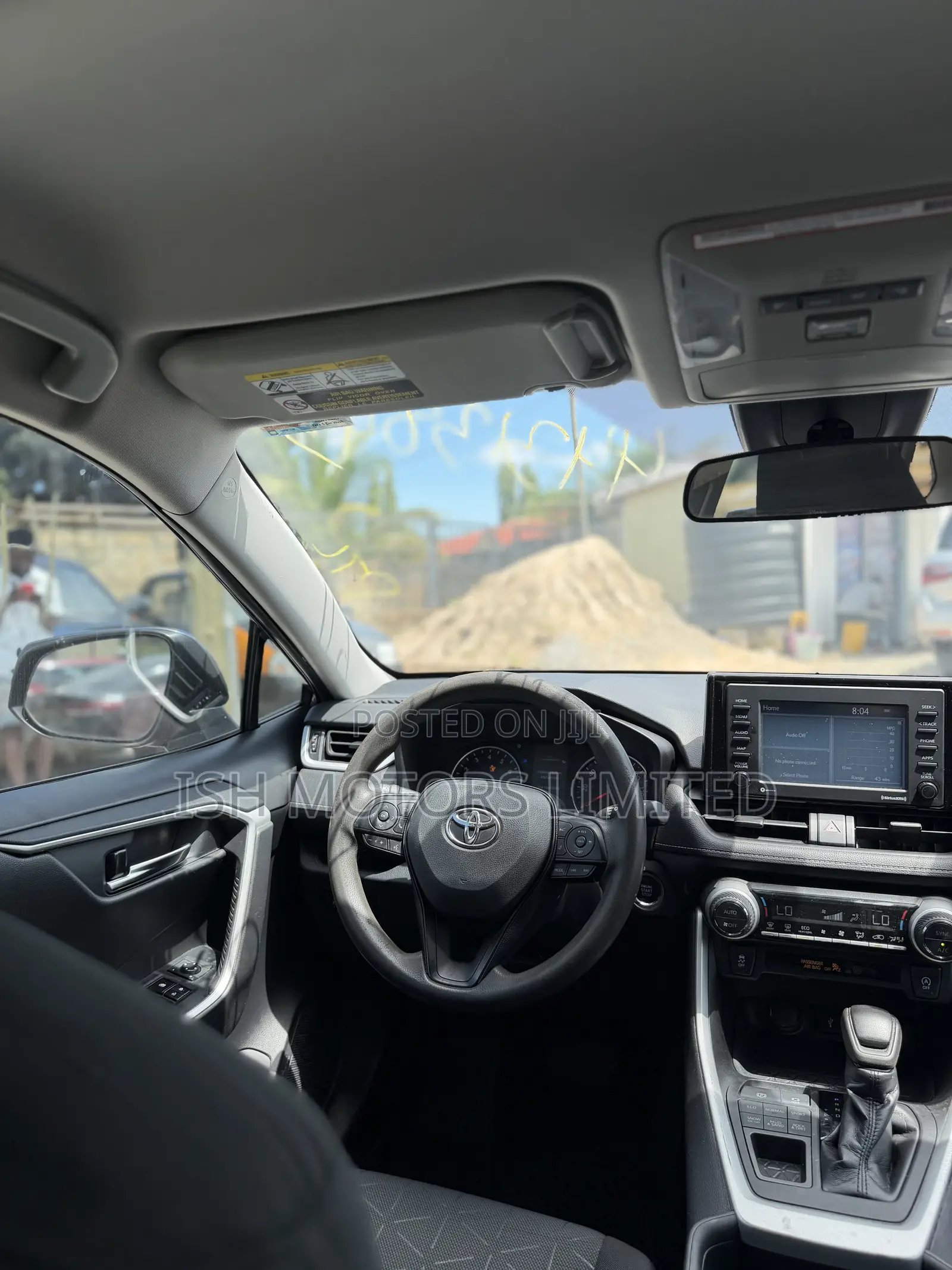 Toyota RAV4 XLE 2021 Gray