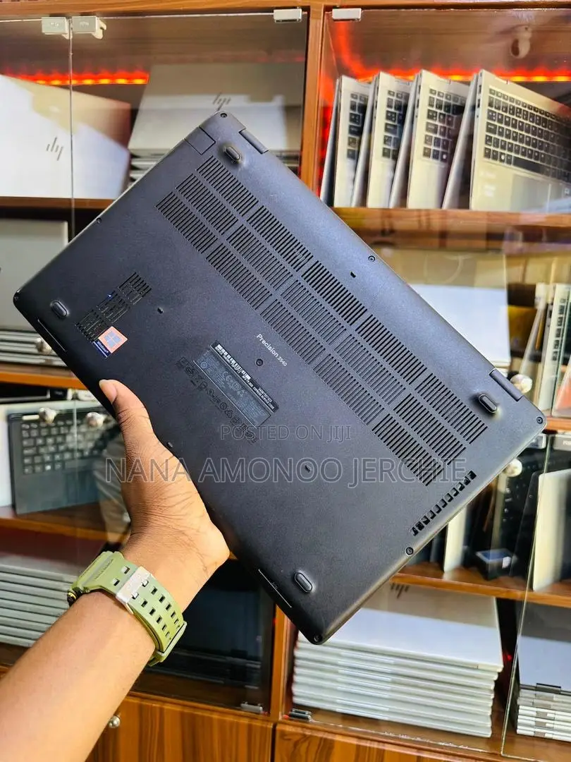 Laptop Dell Precision 3541 8GB Intel Core i5 SSD 512GB