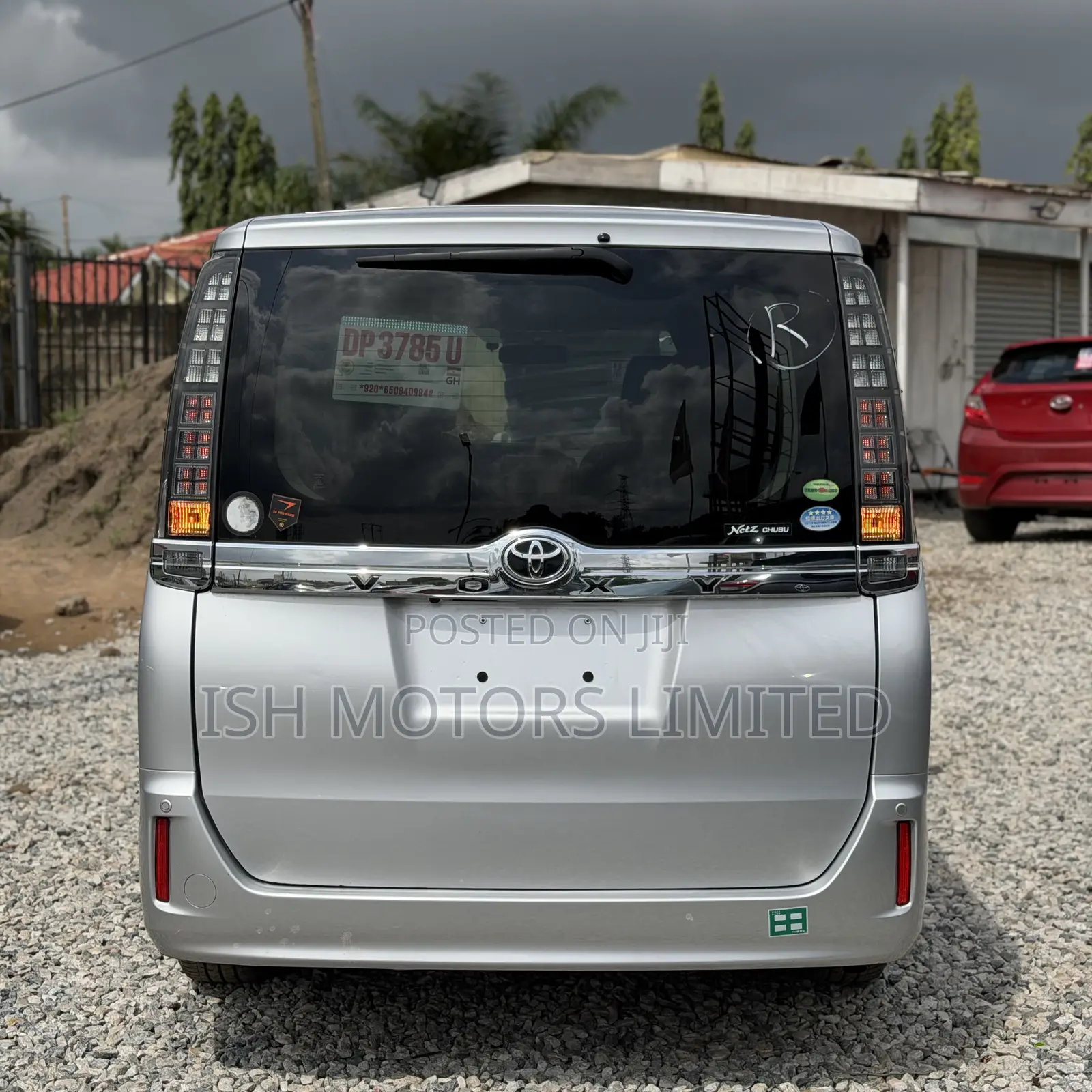 Toyota Voxy 2015 Silver