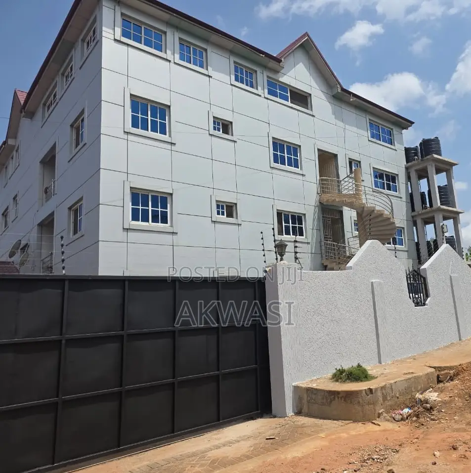 1bdrm Apartment in Ofankor for rent