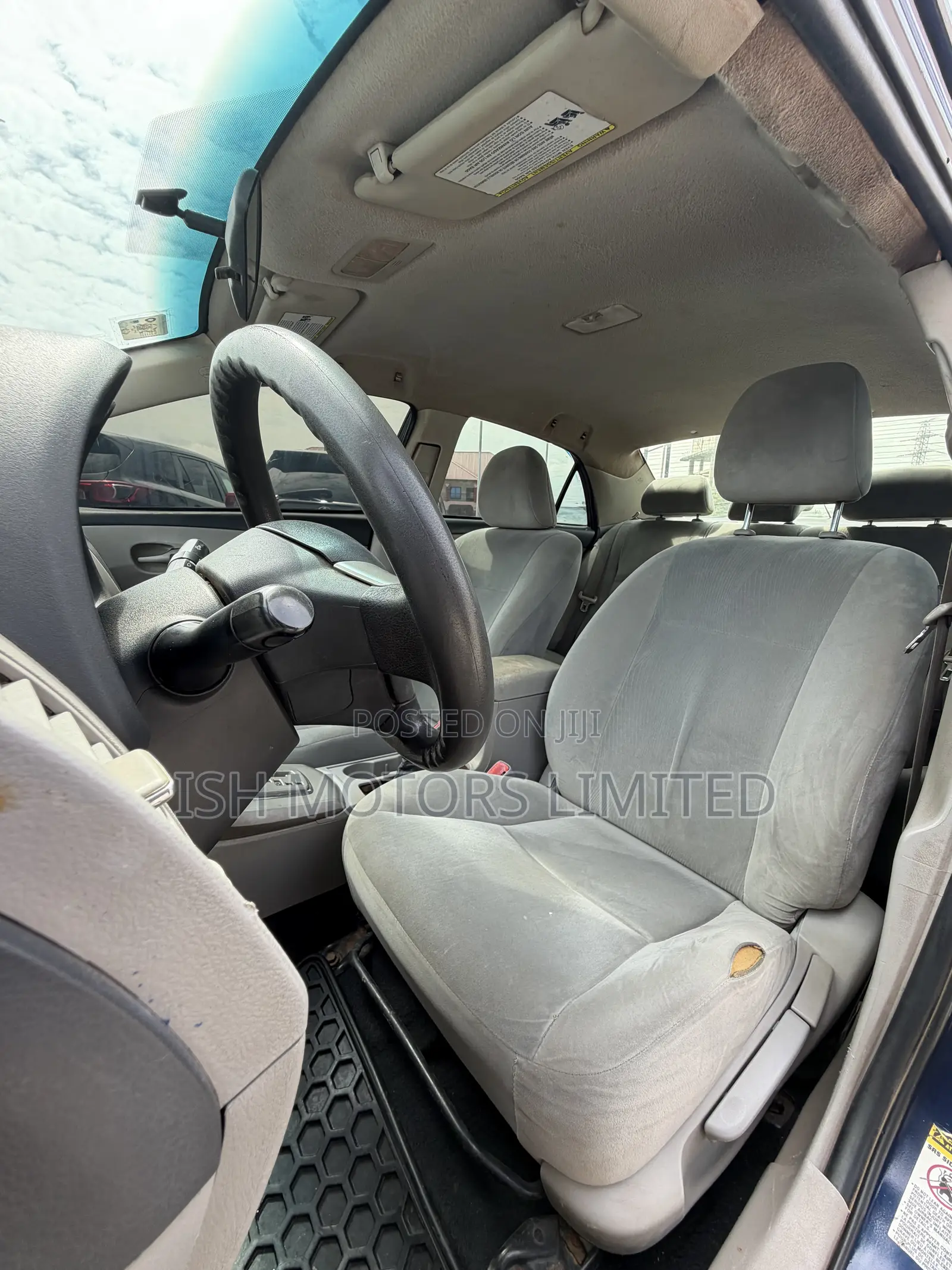 Toyota Corolla LE Special Edition 4dr Sedan (1.8L 4cyl 4A) 2013 Blue