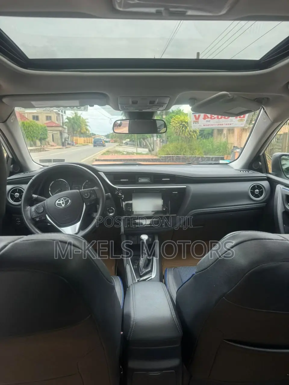 Toyota Corolla XSE 4dr Sedan (1.8L 4cyl CVT) 2017 White