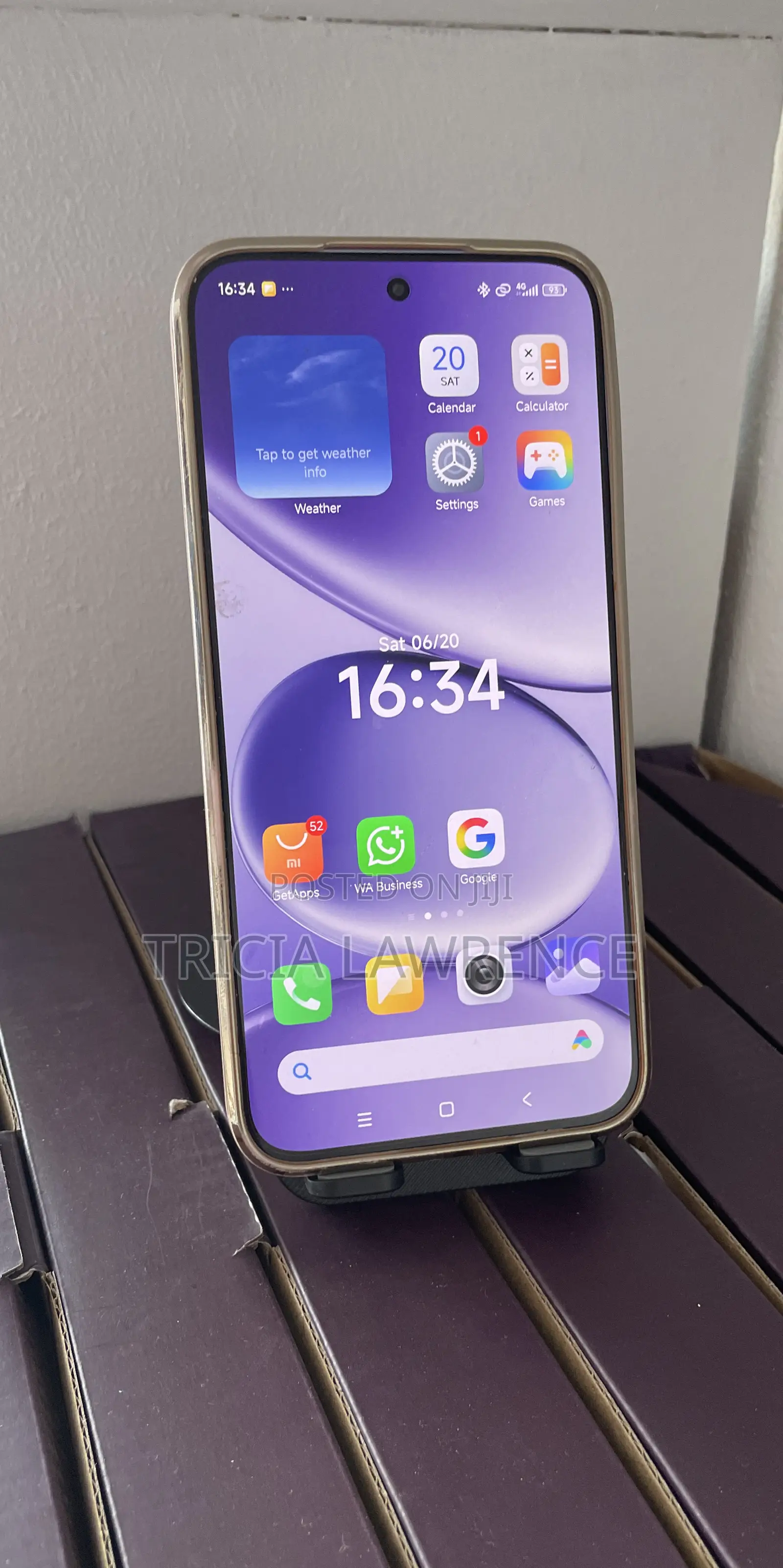 Desktop/Phone Holder