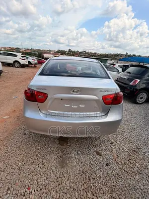 Hyundai Elantra 2010 Silver