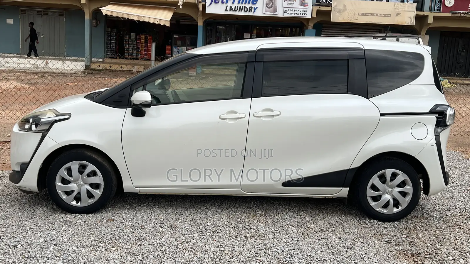 Toyota Sienta 1.5 AWD 2017 White