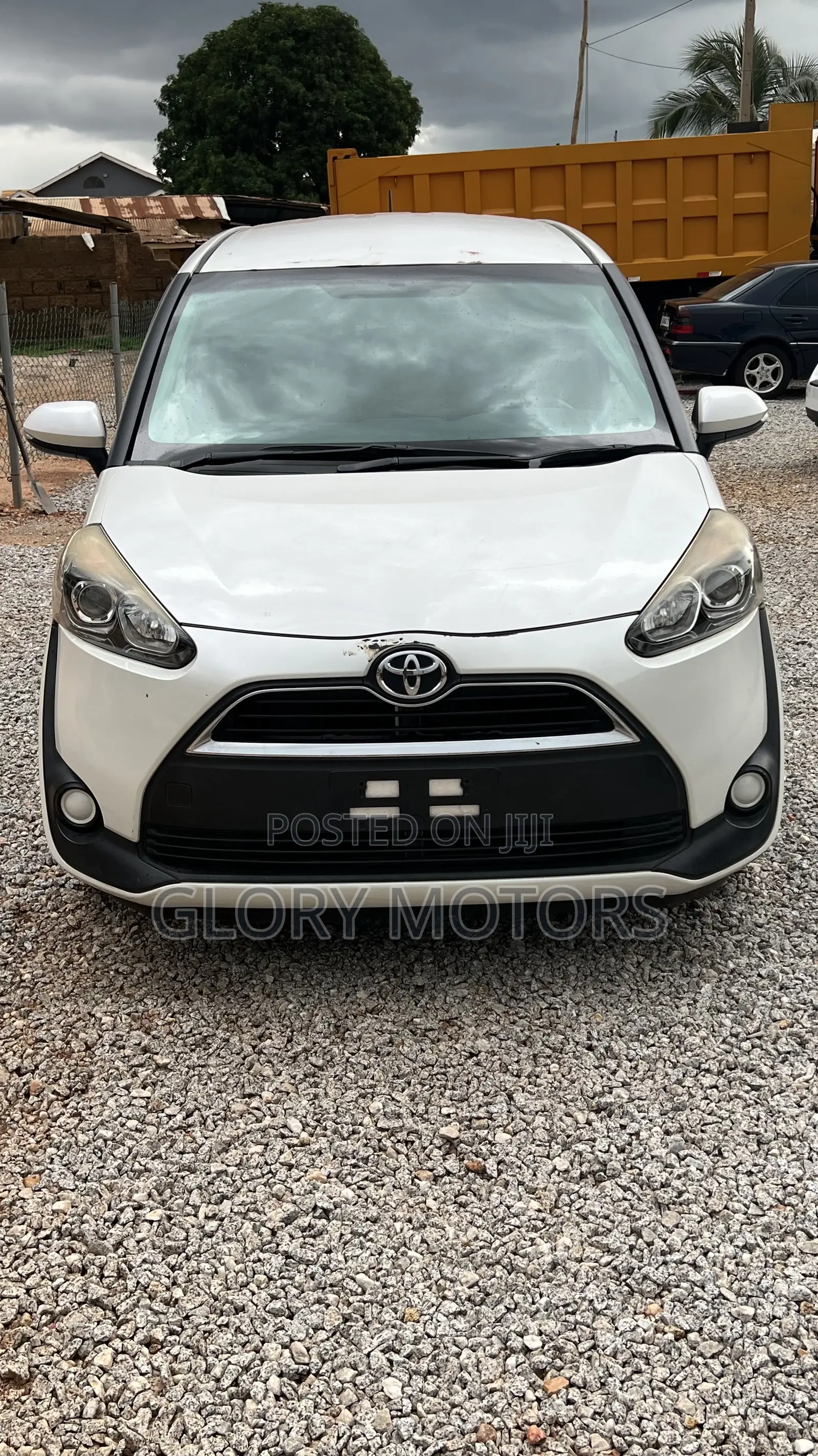 Toyota Sienta 1.5 AWD 2017 White