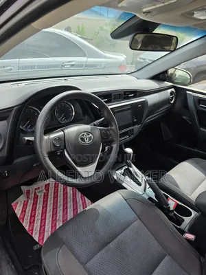 Toyota Corolla 2018 Black