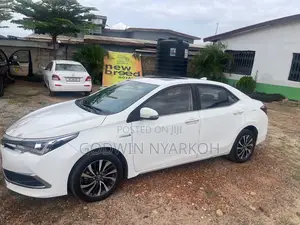 Toyota Corolla SE 2020 White