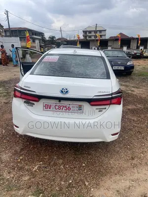 Toyota Corolla SE 2020 White