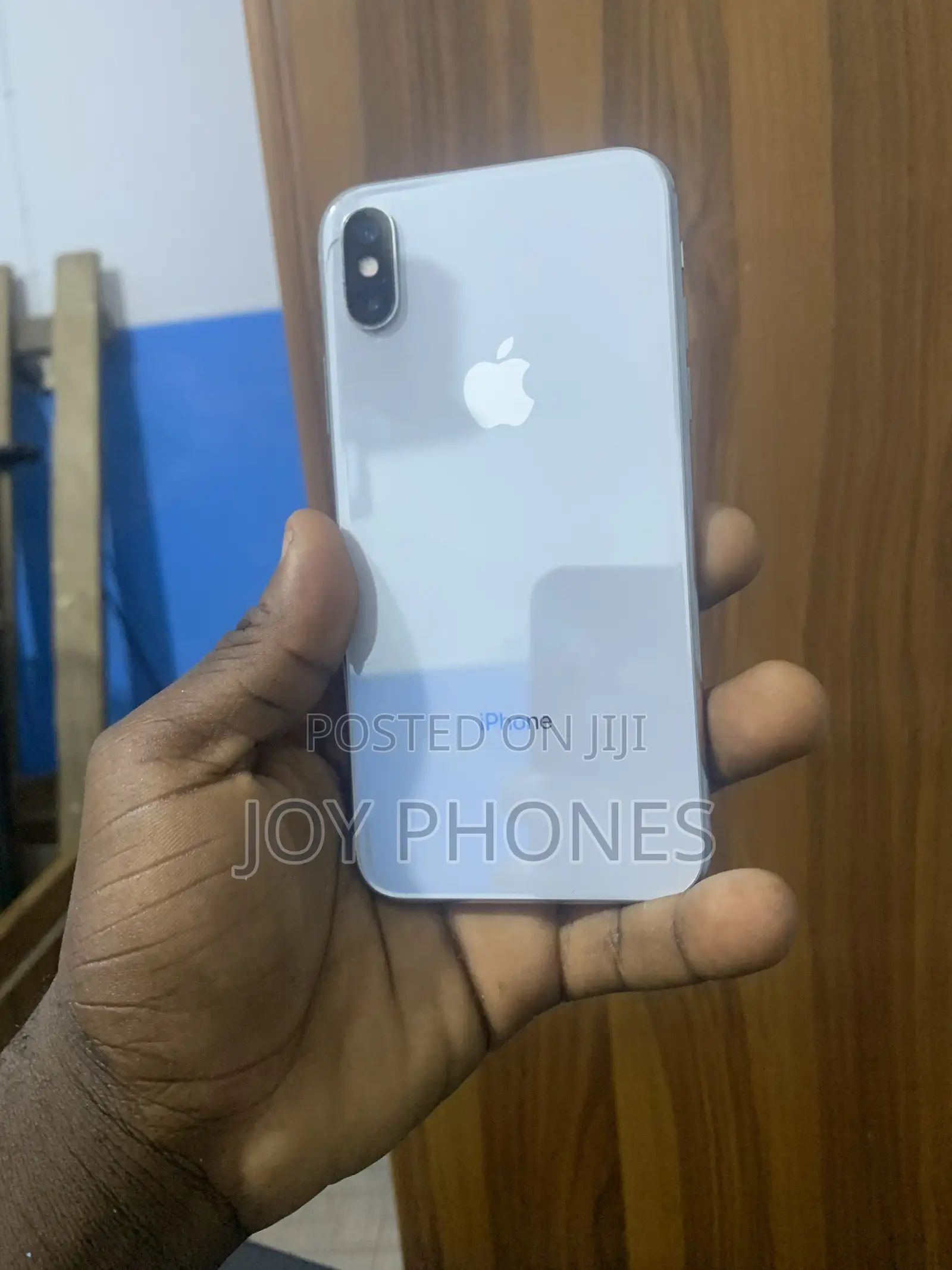 Apple iPhone X 64 GB White