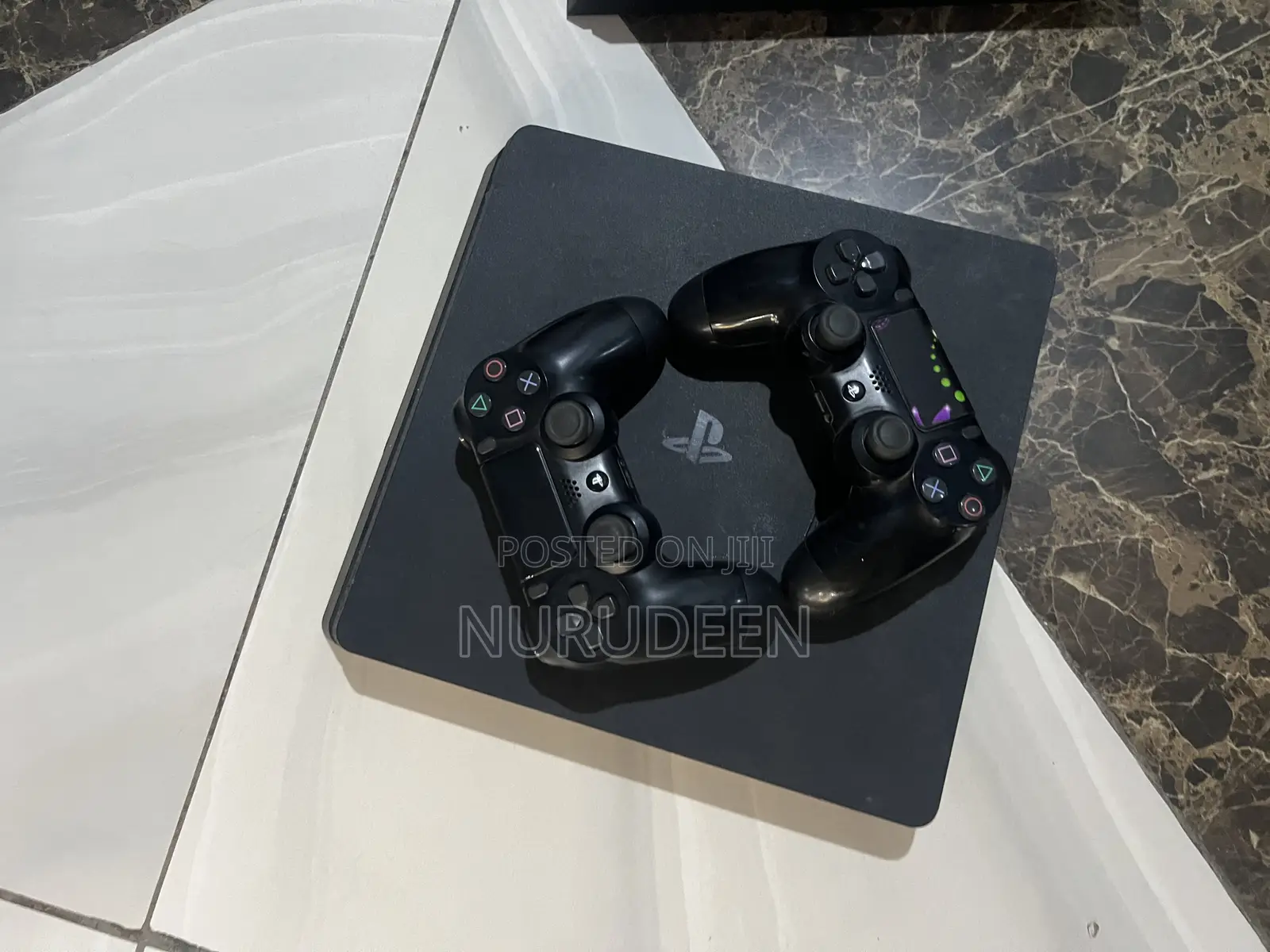 Ps4 With 11 Solid Adventure Games