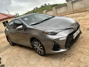 Toyota Corolla S 4dr Sedan (1.8L 4cyl CVT) 2015 Gray