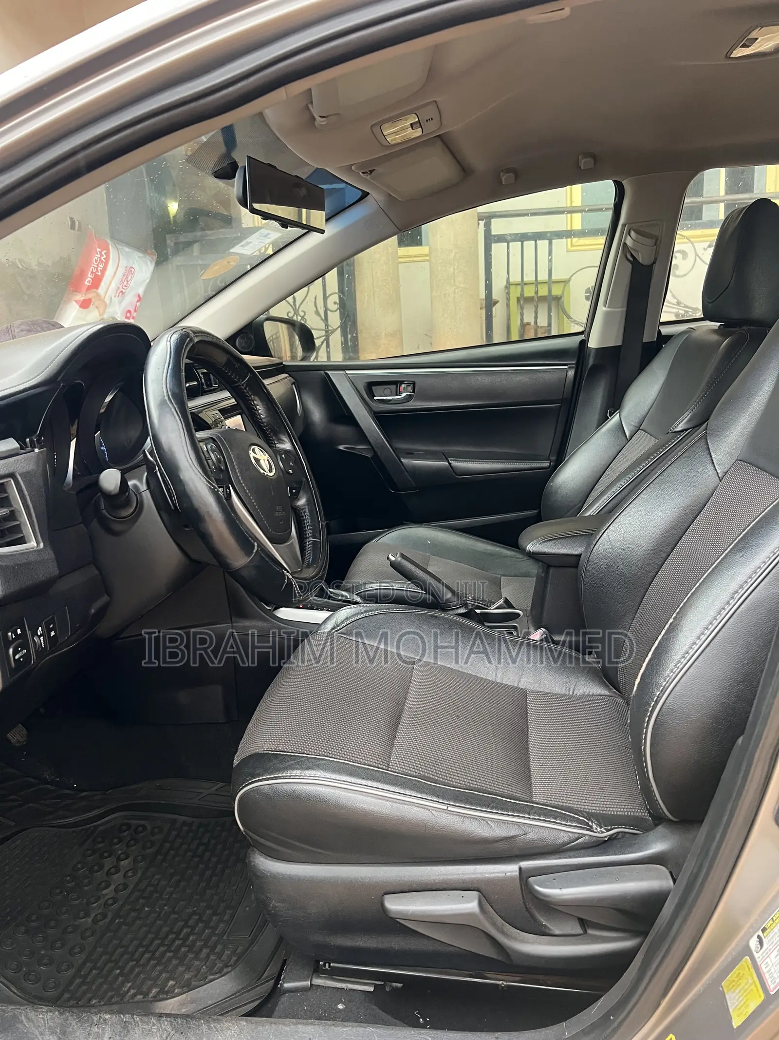 Toyota Corolla S 4dr Sedan (1.8L 4cyl CVT) 2015 Gray