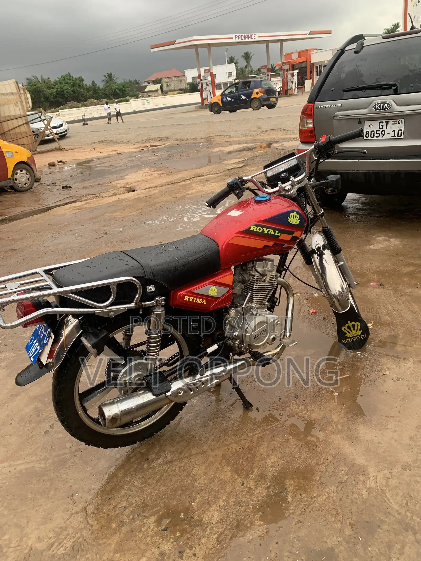 Royal RY125 2025 Red