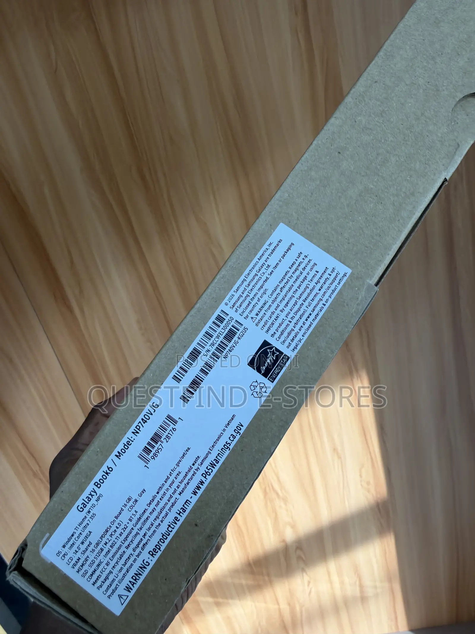 New Laptop Samsung 16GB Intel Core Ultra 7 SSD 512GB