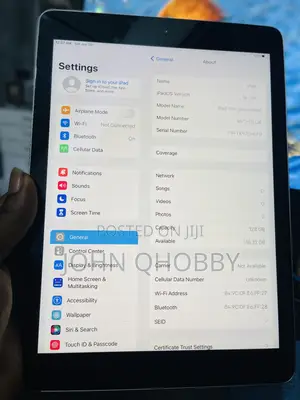 Apple iPad 9.7 128 GB Gray
