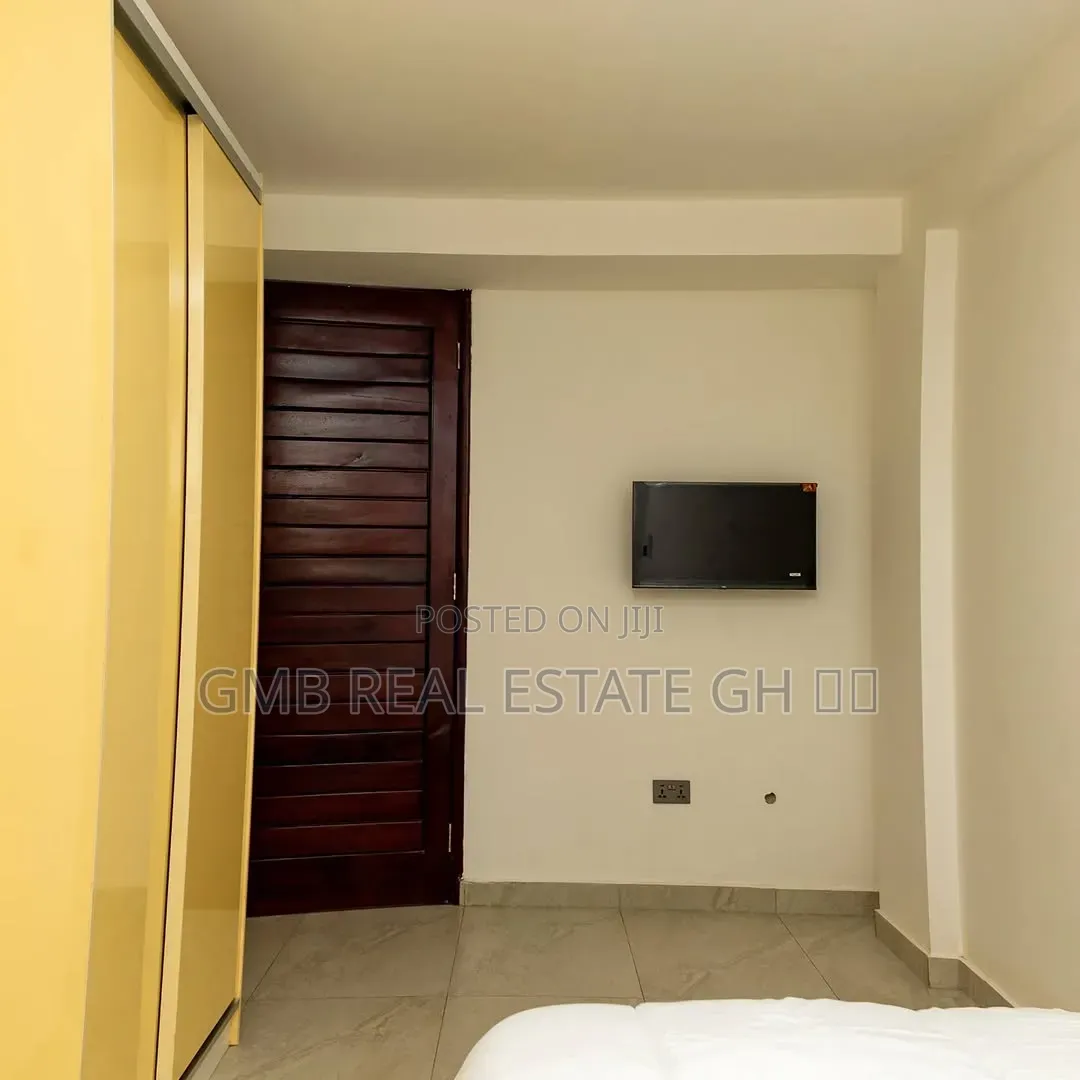 Furnished 1bdrm Apartment in School Junction for sale