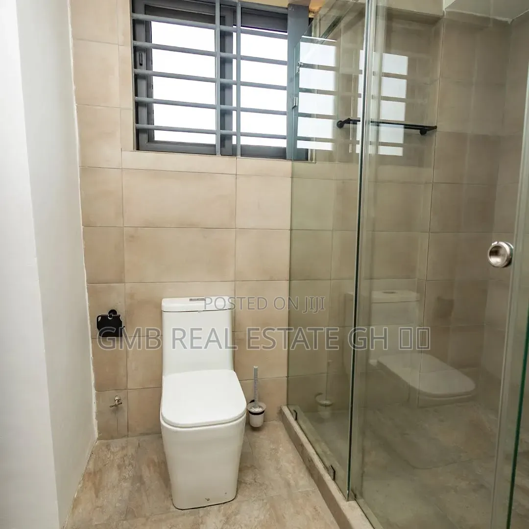 Furnished 1bdrm Apartment in School Junction for sale