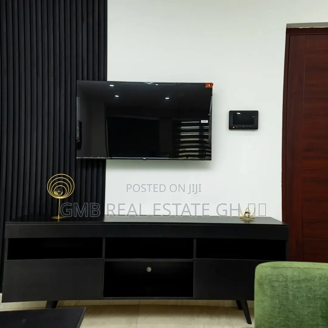 Furnished 1bdrm Apartment in School Junction for sale