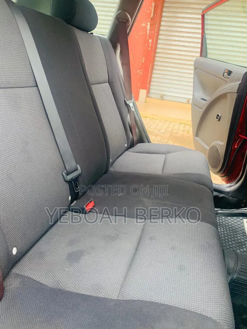 Pontiac Vibe 2006 Red