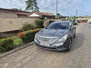 Hyundai Sonata SE 2.0T Sedan FWD (2.0L 4cyl 6A) 2013 Gray
