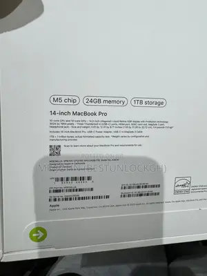New Laptop Apple MacBook Pro 2025 M5 24GB Apple M5 SSD 1T