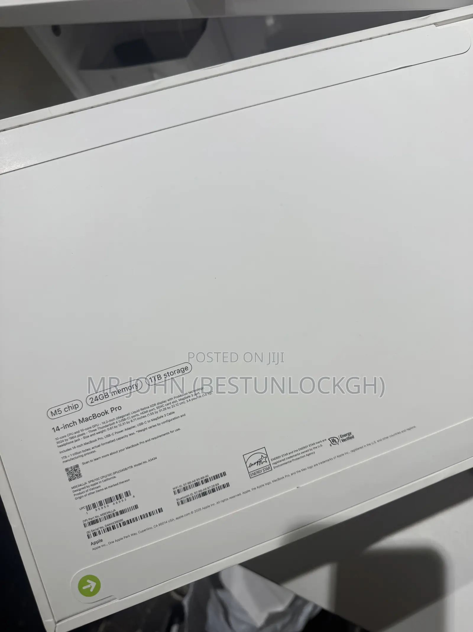 New Laptop Apple MacBook Pro 2025 M5 24GB Apple M5 SSD 1T