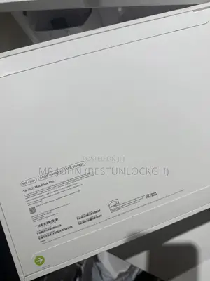 New Laptop Apple MacBook Pro 2025 M5 24GB Apple M5 SSD 1T