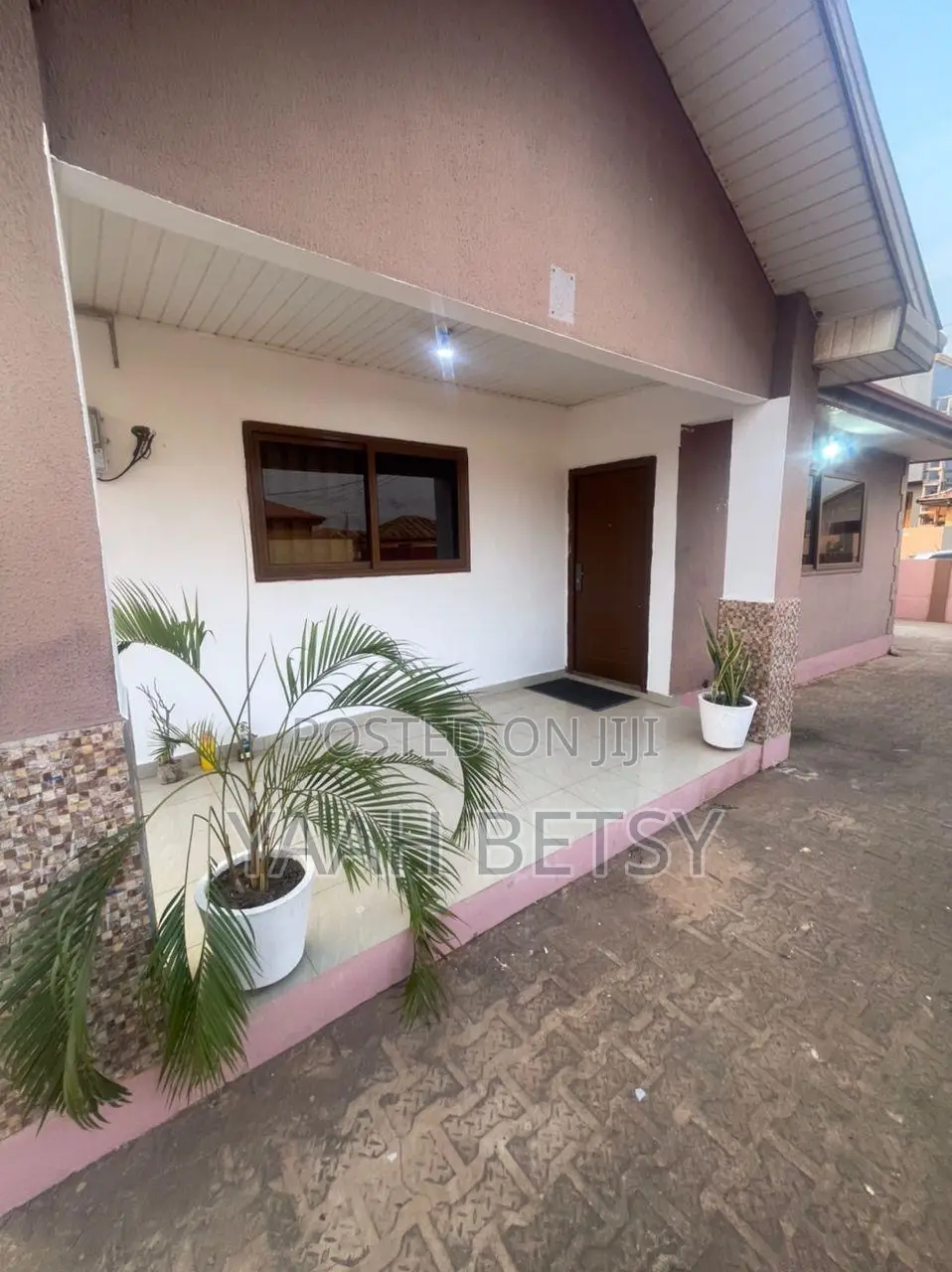 Furnished 3bdrm House in East Legon Hills, Police Station for rent