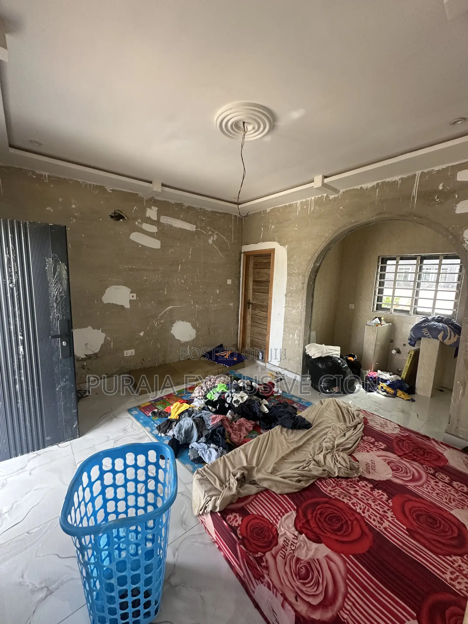 1bdrm Room & Parlour in Choice, Weija, Old Barrier for rent