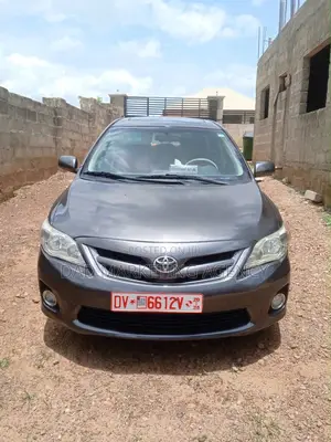 Toyota Corolla LE 4dr Sedan (1.8L 4cyl 4A) 2012 Gray