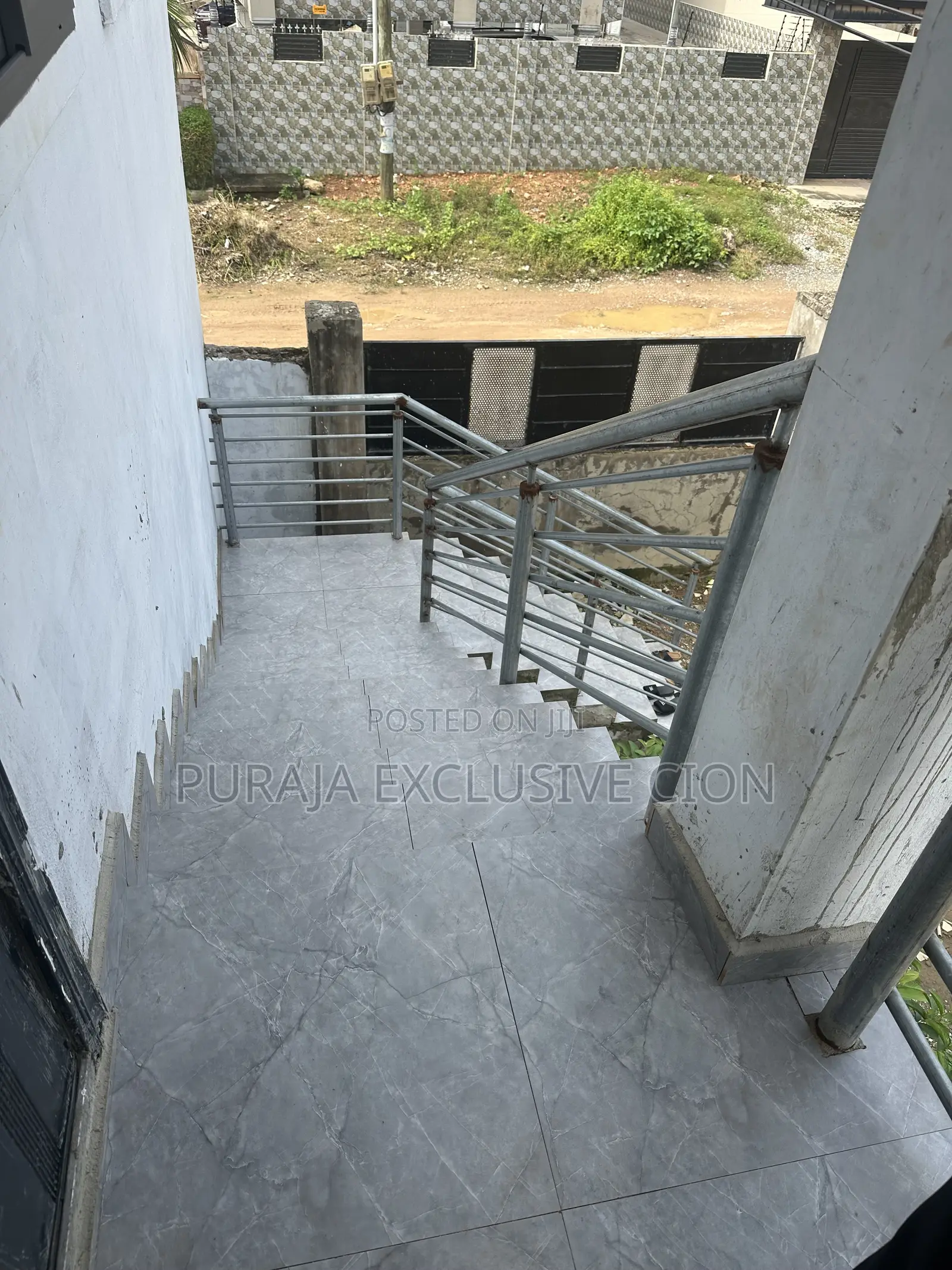 1bdrm Room & Parlour in Choice, Weija, Old Barrier for rent