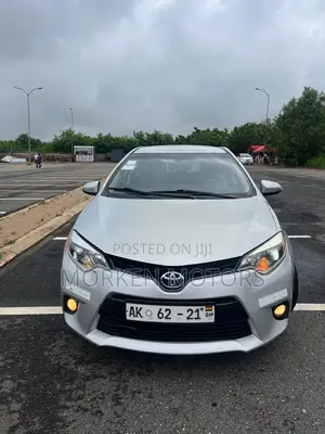 Toyota Corolla LE 4dr Sedan (1.8L 4cyl CVT) 2016 Silver