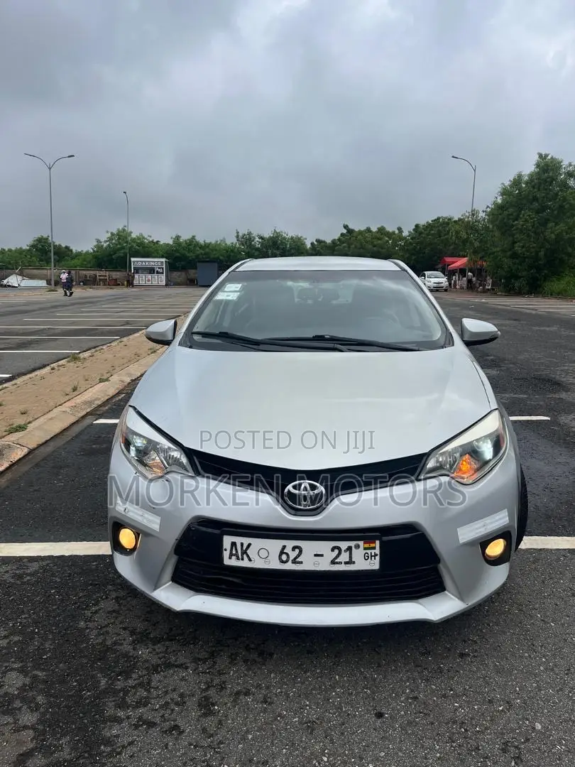 Toyota Corolla LE 4dr Sedan (1.8L 4cyl CVT) 2016 Silver