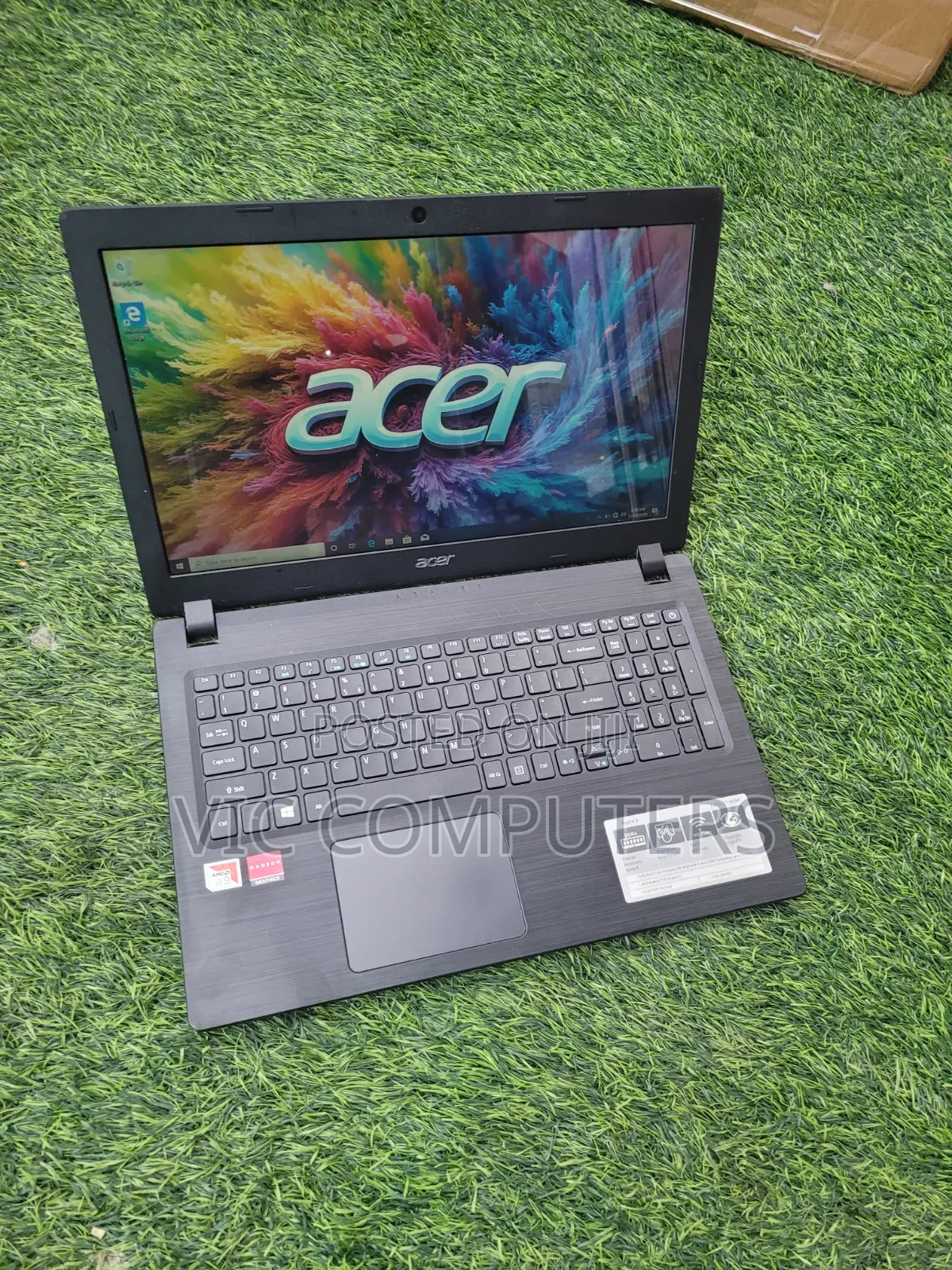 Laptop Acer Aspire 3 6GB AMD A10 HDD 1T